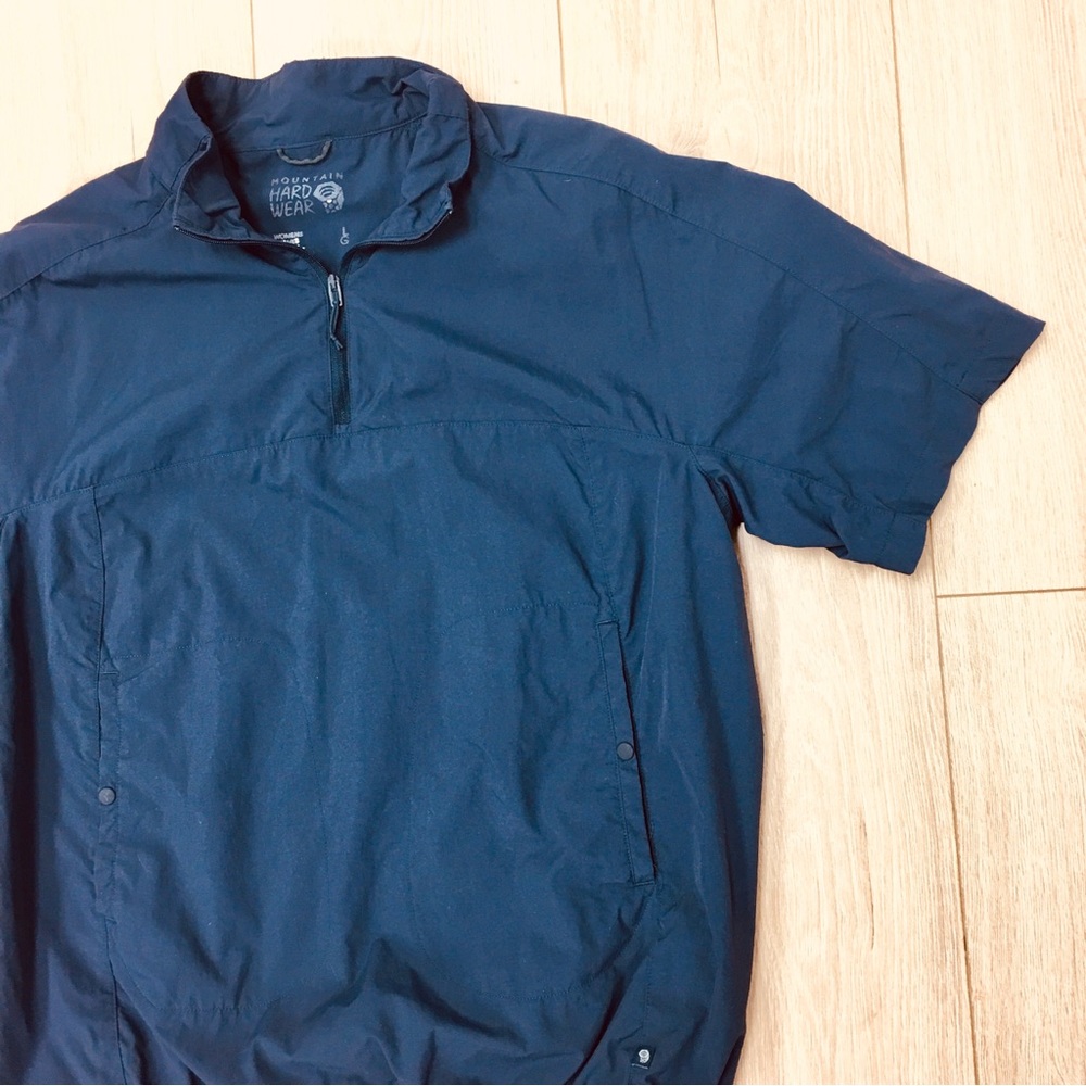 Mountain Hardware utilitarian navy blue blouse shirt camping athleisure outdoor